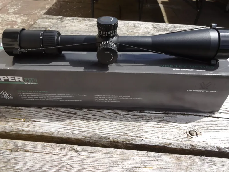 SECONDHAND/USED     Vortex Viper PST GEN II 5-25X50 Illuminated Reticle EBR-7C MOA FFP PST-5256. Sold as used but mint condition